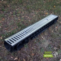 Глубокий водосток 1м с решеткой из пластика Глубокий водосток 1м с решеткой в комплекте